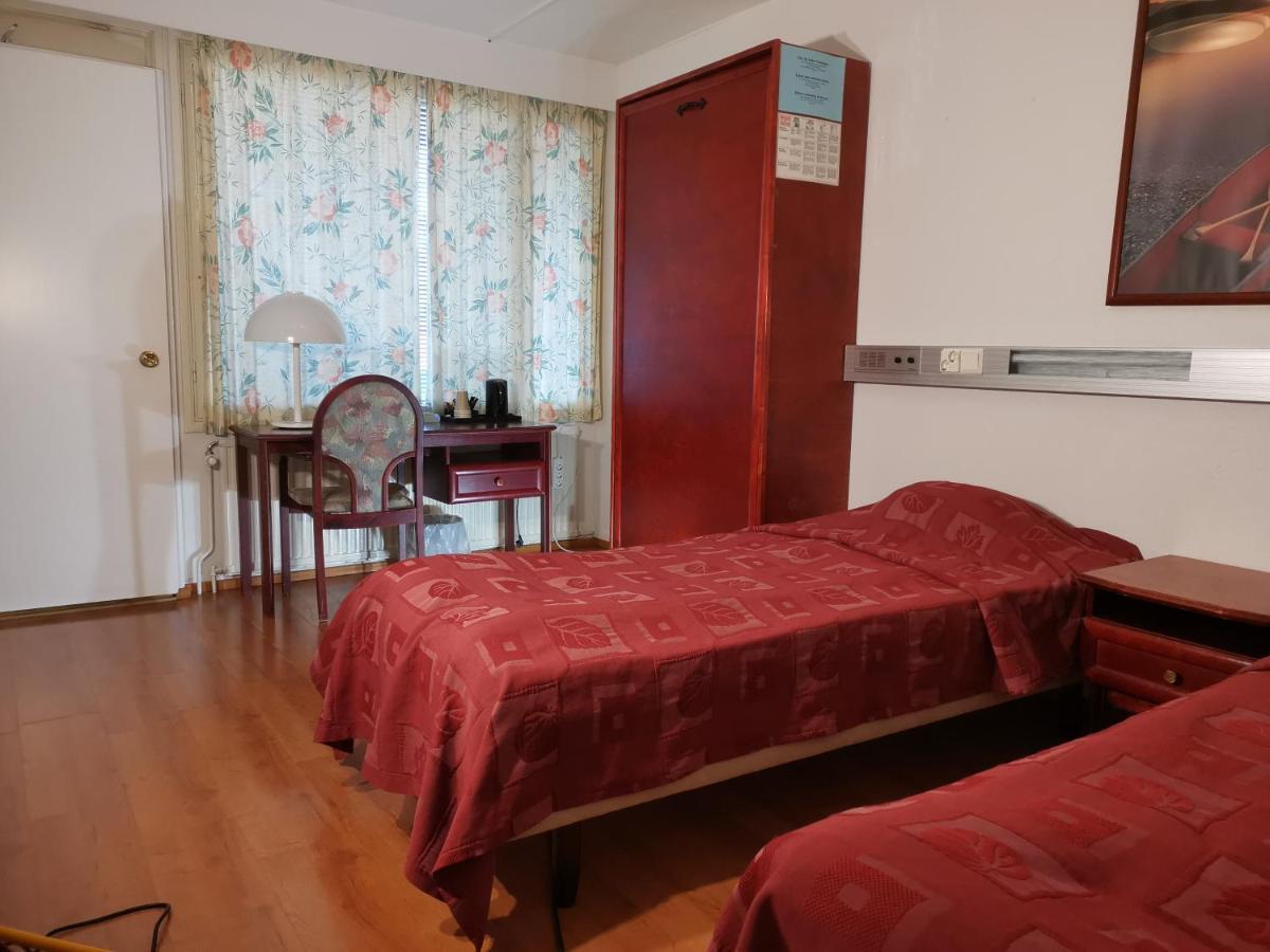 Hotel Cikada Мариехамн Экстерьер фото